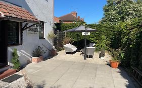 Camaraderie Guest House